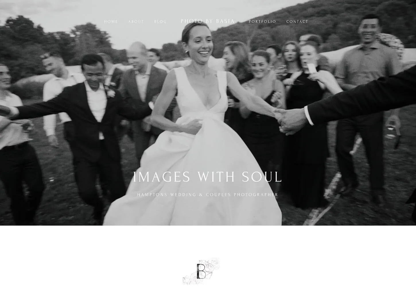 Joyful black-and-white wedding photography homepage showing a bride dancing with guests, representing a documentary-style wedding photographer.